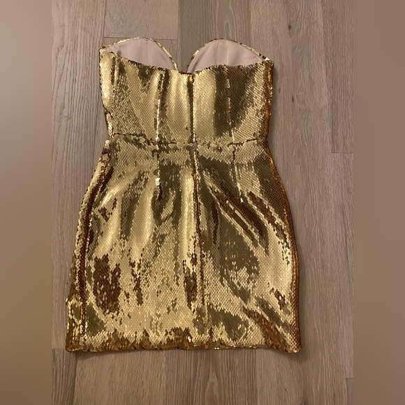 Alex Perry - Picture 3 of 4